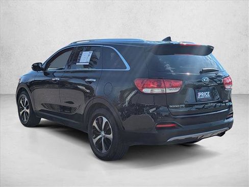 Used 2017 Kia Sorento EX w/ EX Advanced Touring Package image 8