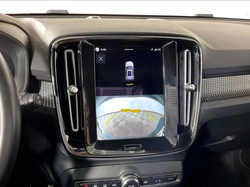 Used 2022 Volvo XC40 P8 Recharge Plus AWD/4WD image 21