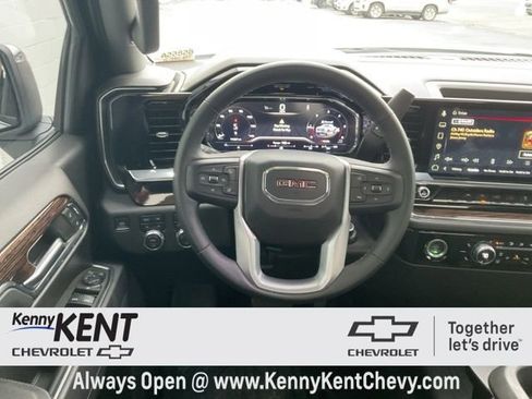 Used 2023 GMC Sierra 1500 SLE image 28