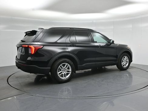 New 2026 Ford Explorer Active RWD image 27
