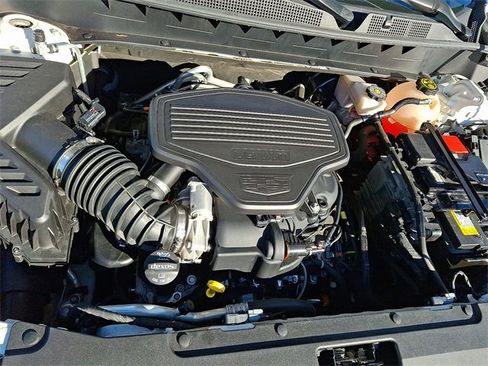 Used 2020 Cadillac XT6 Premium Luxury image 28