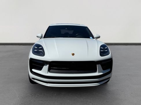 Used 2024 Porsche Macan AWD/4WD image 8