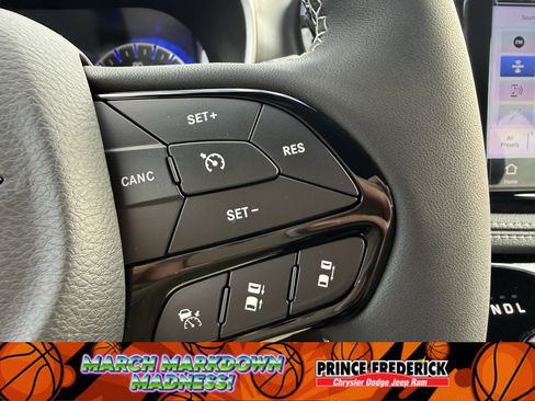 New 2026 Chrysler Pacifica Select image 21