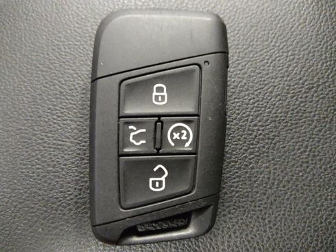 Used 2021 Volkswagen Tiguan SEL w/ 3-Row Tiguan MDO Package FWD image 32