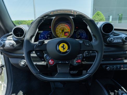 Used 2022 Ferrari F8 Tributo RWD image 38