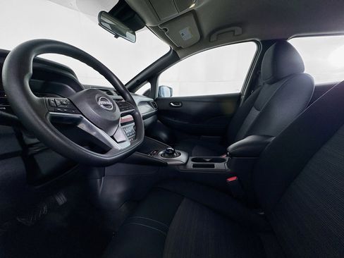 Used 2023 Nissan Leaf S image 21