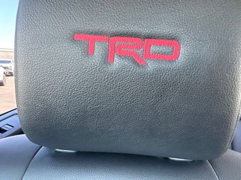 Used 2023 Toyota 4Runner TRD Off-Road Premium AWD/4WD image 33