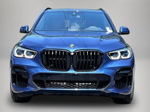 Used 2022 BMW X5 sDrive40i w/ M Sport Package RWD image 3