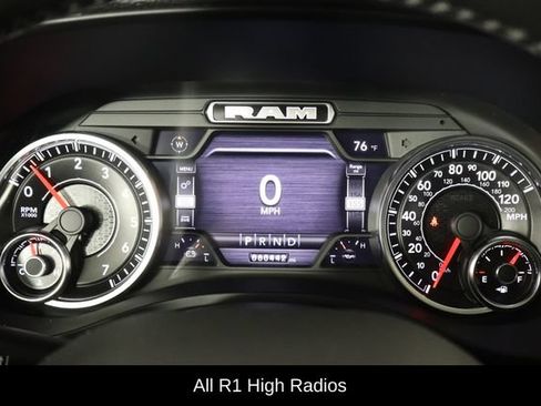 Used 2022 RAM 1500 Laramie AWD/4WD image 11