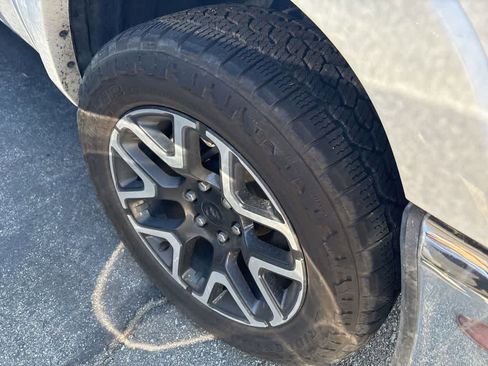 Used 2025 RAM 1500 Laramie image 4