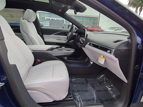 New 2025 Cadillac Lyriq Sport image 27