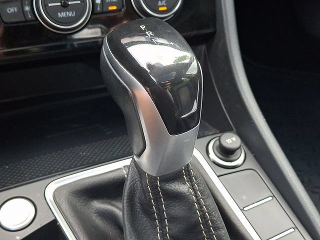Used 2022 Volkswagen Jetta SEL FWD image 22