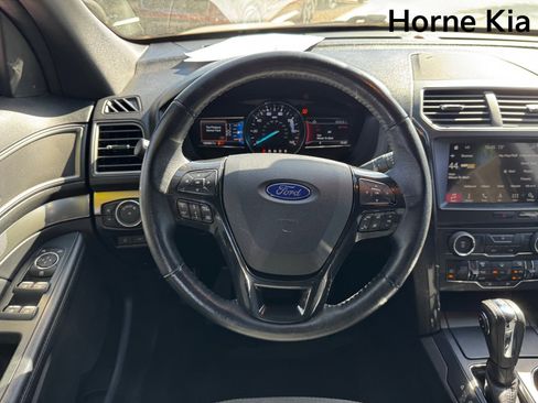 Used 2018 Ford Explorer XLT w/ Equipment Group 201A image 16