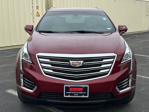 Used 2018 Cadillac XT5 FWD image 2