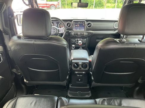 Used 2022 Jeep Wrangler Unlimited Sahara w/ LED Lighting Group AWD/4WD image 44