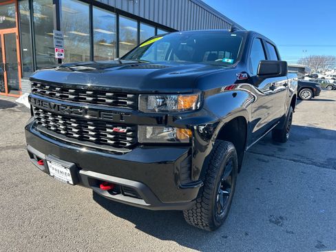 Used 2022 Chevrolet Silverado 1500 Custom Trail Boss w/ Midnight Edition image 12
