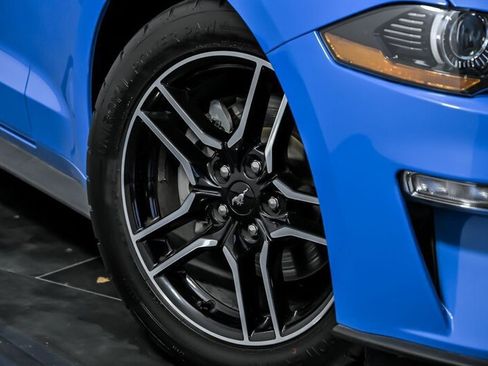 Used 2023 Ford Mustang Premium image 3