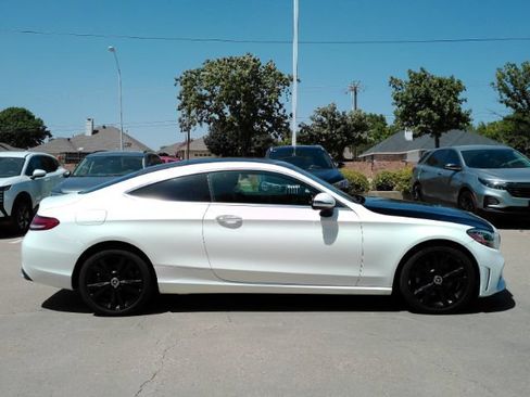 Used 2022 Mercedes-Benz C 300 Coupe image 5