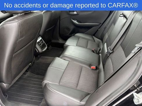 Used 2016 Chevrolet Impala LT w/ Convenience Package image 14