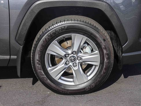 Certified 2025 Toyota RAV4 LE AWD/4WD image 11