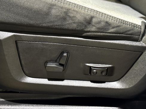 Used 2023 RAM 2500 Big Horn w/ Level 1 Equipment Group image 29