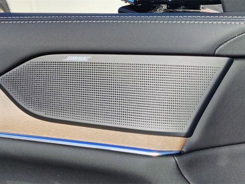 New 2025 Volvo EX90 Ultra image 9