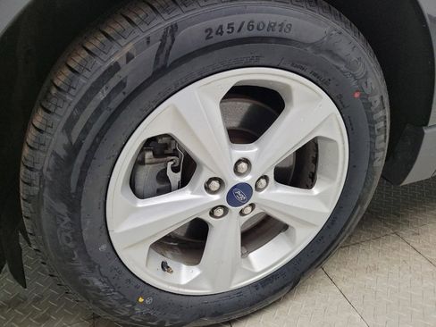 Used 2020 Ford Edge SE image 31