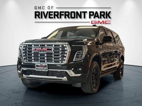 New 2026 GMC Yukon XL Denali w/ Sun & Power Step Package image 7