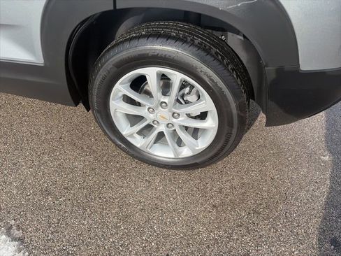 Used 2024 Chevrolet TrailBlazer LS image 24