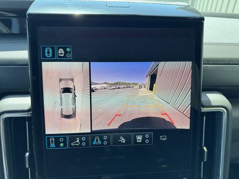 Used 2025 GMC Yukon Denali w/ Denali Reserve Package AWD/4WD image 18