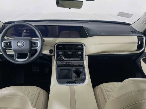 New 2026 Nissan Armada Platinum image 3