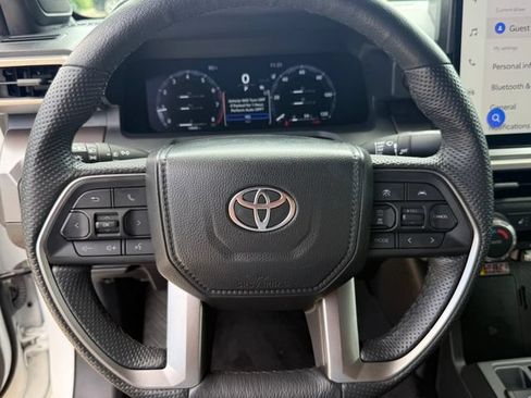 Used 2024 Toyota Tacoma TRD Off-Road w/ TRD Off Road Upgrade Package AWD/4WD image 10