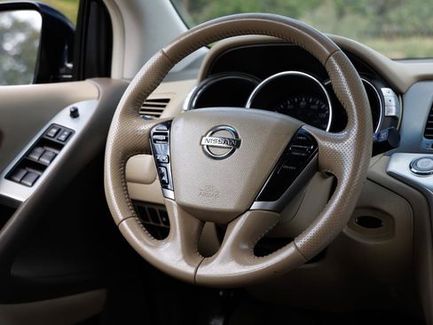 Used 2014 Nissan Murano SV image 26