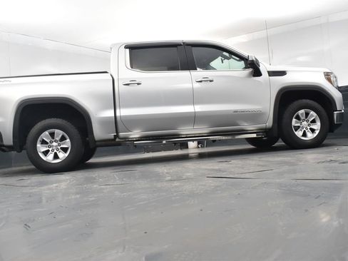 Certified 2022 GMC Sierra 1500 SLE image 28