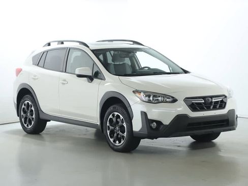 Used 2022 Subaru Crosstrek 2.0i Premium w/ Moonroof Package image 9