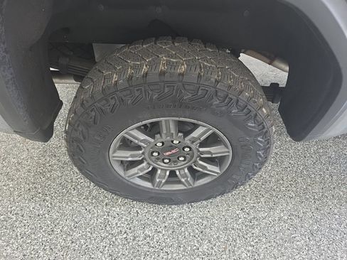Used 2025 GMC Sierra 1500 AT4X AWD/4WD image 18