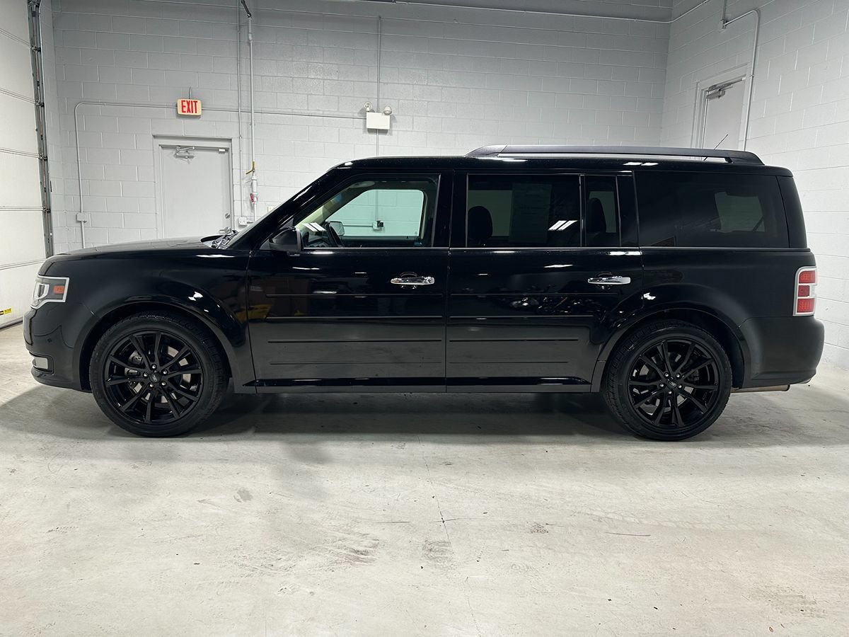 Used 2018 Ford Flex Limited w/ Equipment Group 301A AWD/4WD image 22