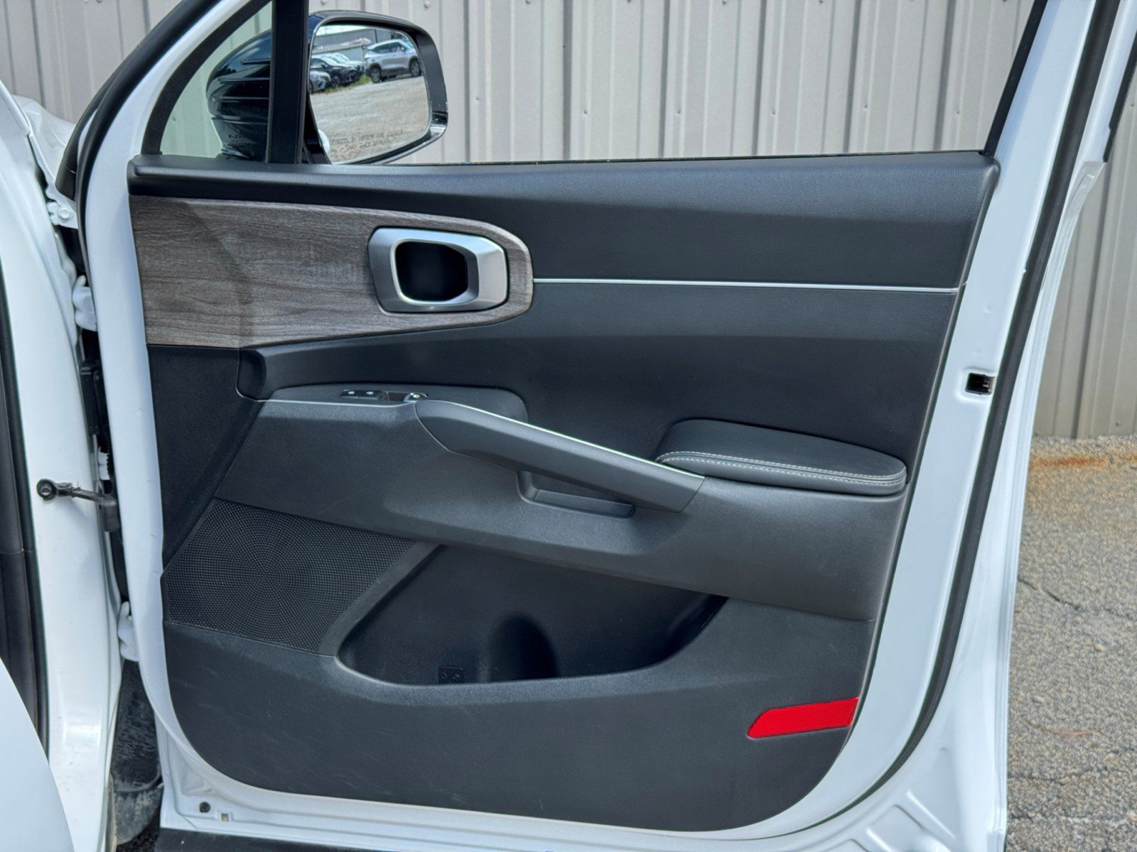 Used 2022 Kia Sorento EX w/ Panoramic Sunroof Package FWD image 43