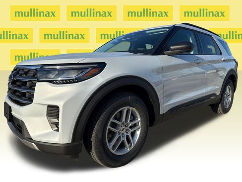 New 2026 Ford Explorer Active image 16