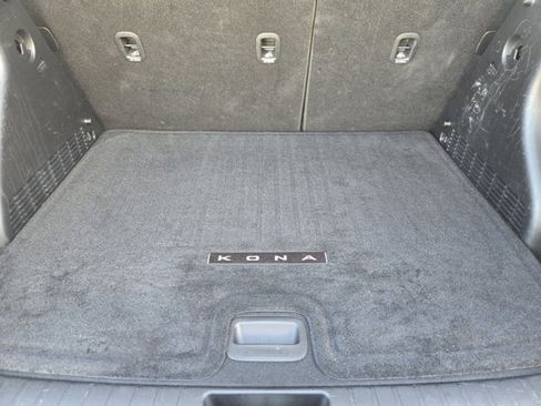 Certified 2025 Hyundai Kona SEL image 31