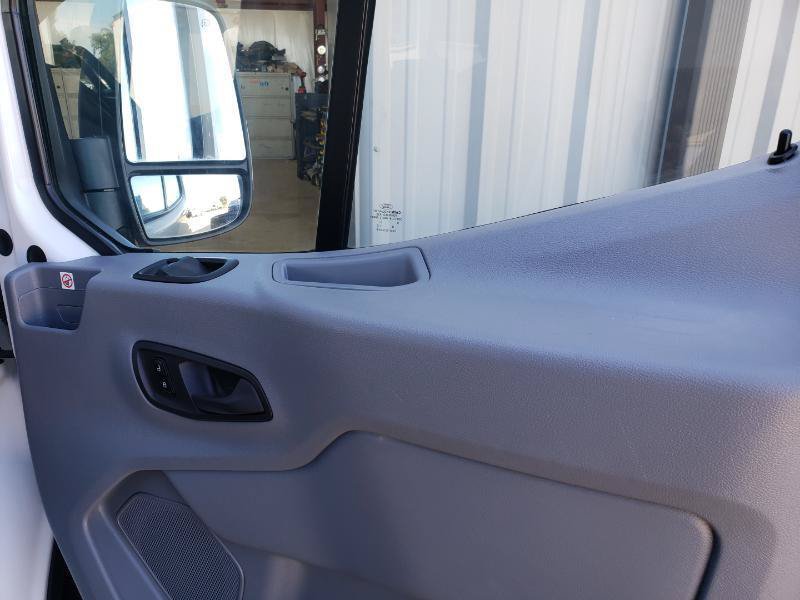 Used 2019 Ford Transit 150 XLT RWD image 25