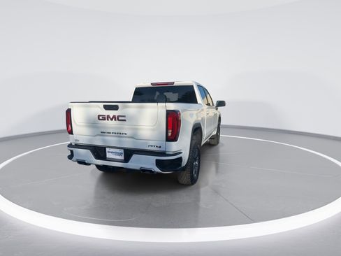 Used 2025 GMC Sierra 1500 AT4 image 8