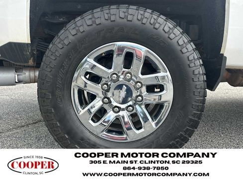Used 2018 Chevrolet Silverado 3500 LTZ w/ Duramax Plus Package AWD/4WD image 17