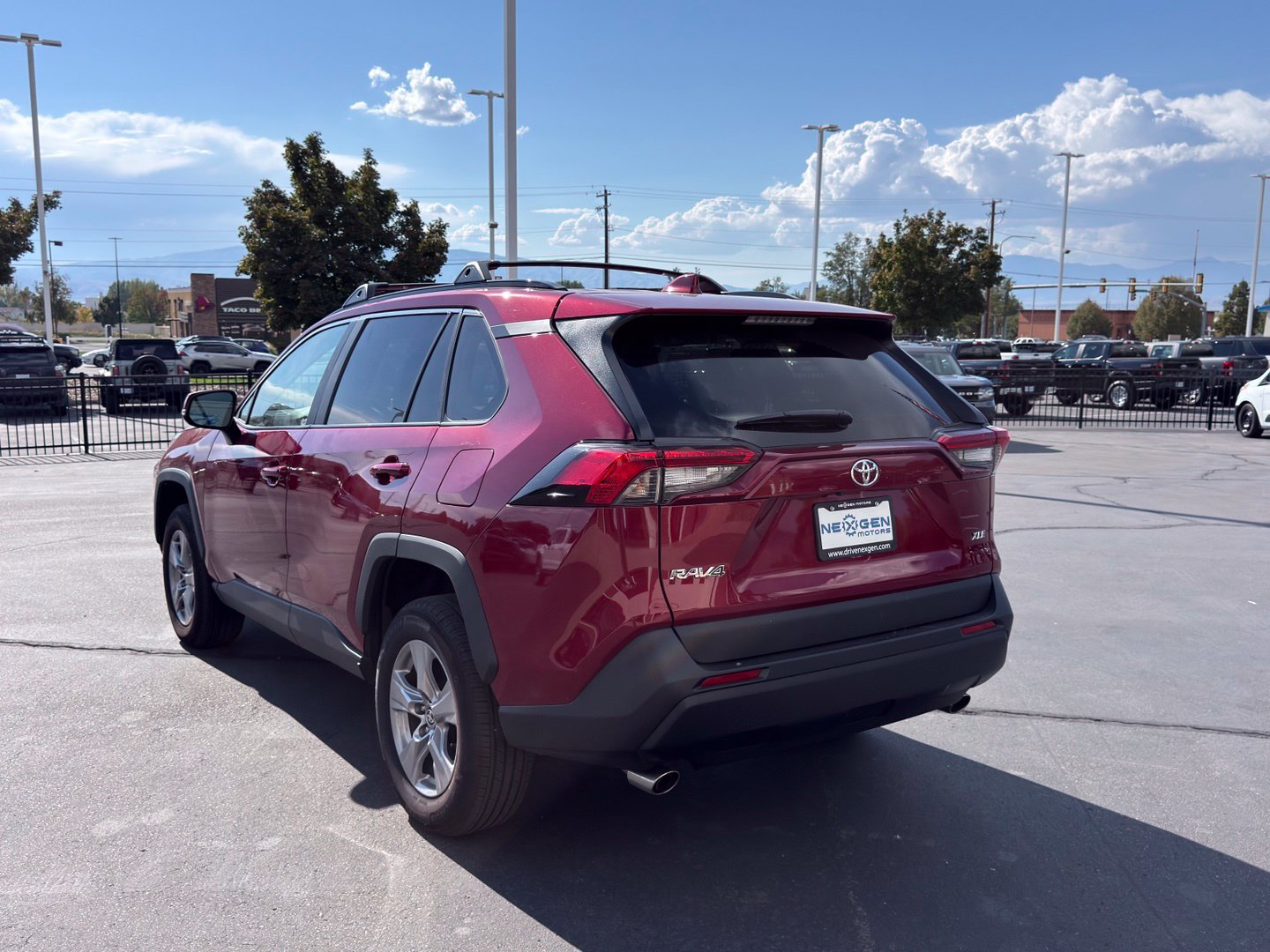Used 2025 Toyota RAV4 XLE FWD image 8