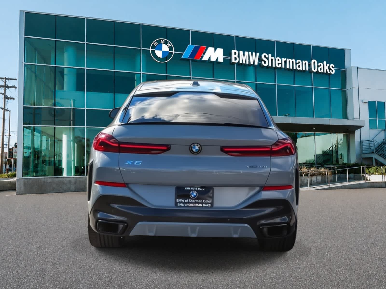 Used 2026 BMW X6 xDrive40i w/ Premium Package AWD/4WD image 10