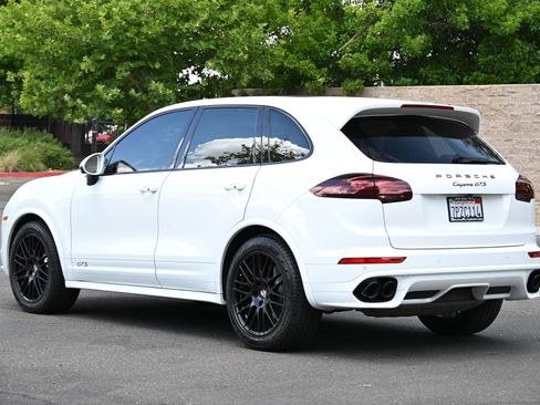 Used 2016 Porsche Cayenne GTS AWD/4WD image 7