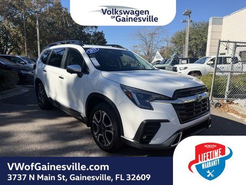 Used 2023 Subaru Ascent Touring image 1