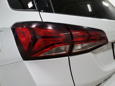 Used 2024 Chevrolet Equinox LT image 32