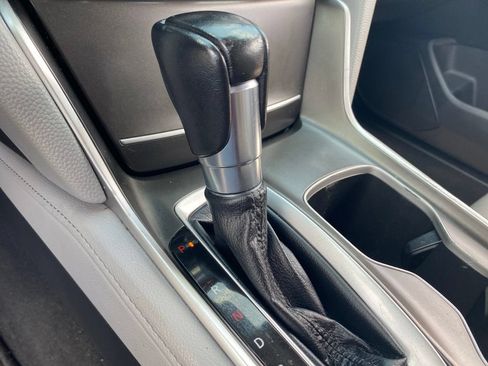 Used 2018 Honda Accord EX-L image 26