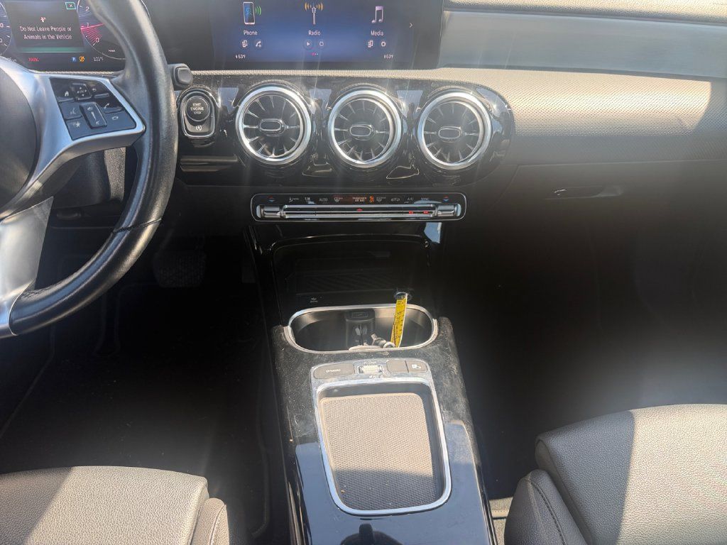 Certified 2025 Mercedes-Benz CLA 250 image 11